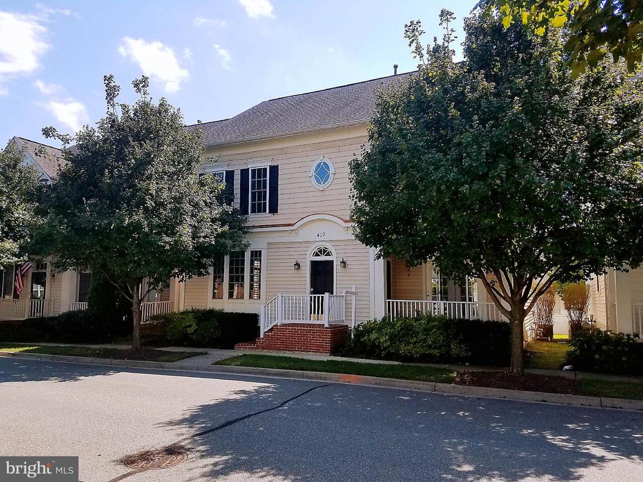 410 Robena Way - Photo 1