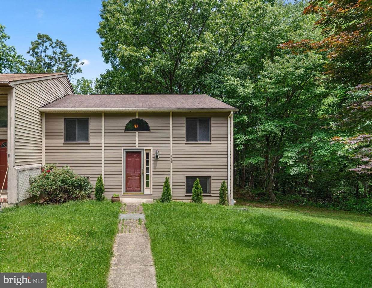 552 Greenhill Court - Photo 1