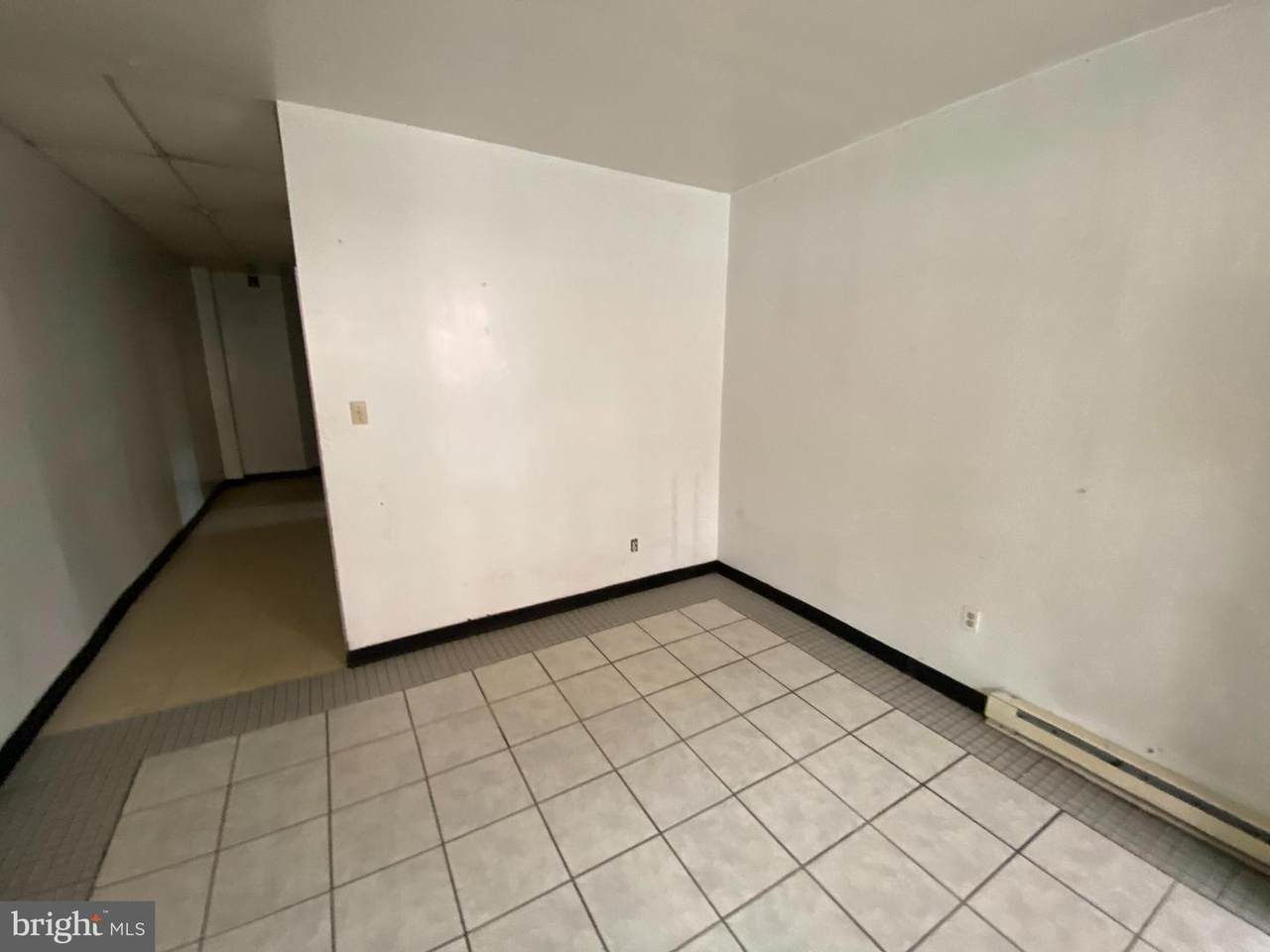 1902 7TH Street - Photo 1