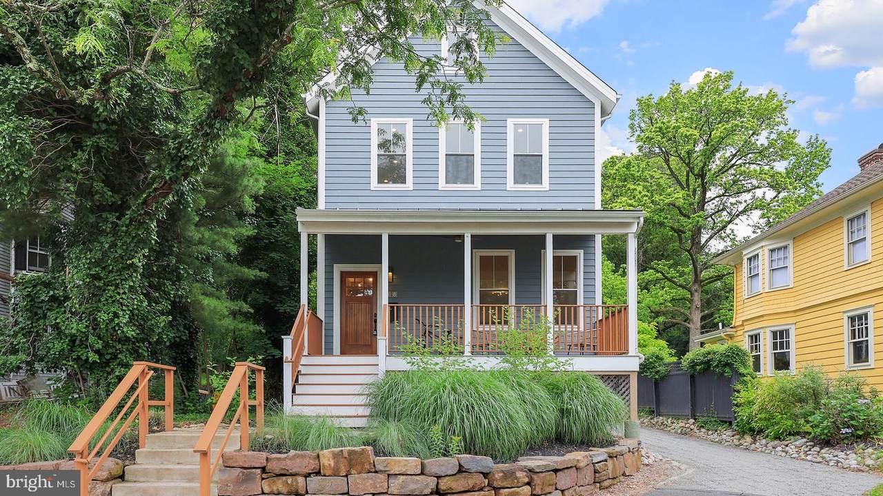 18 Hart Avenue - Photo 1