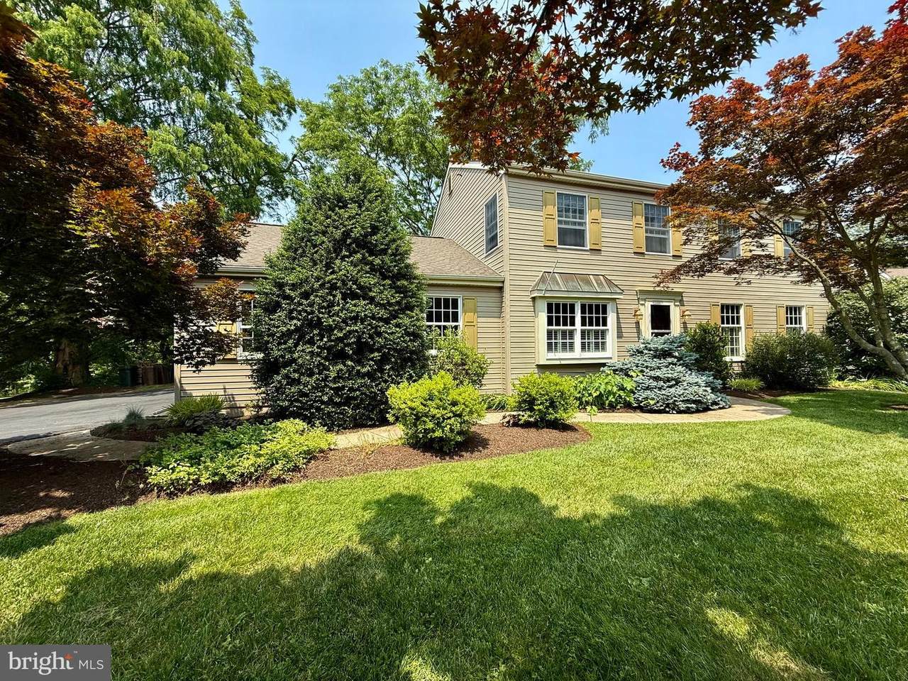 938 Greystone Drive - Photo 1