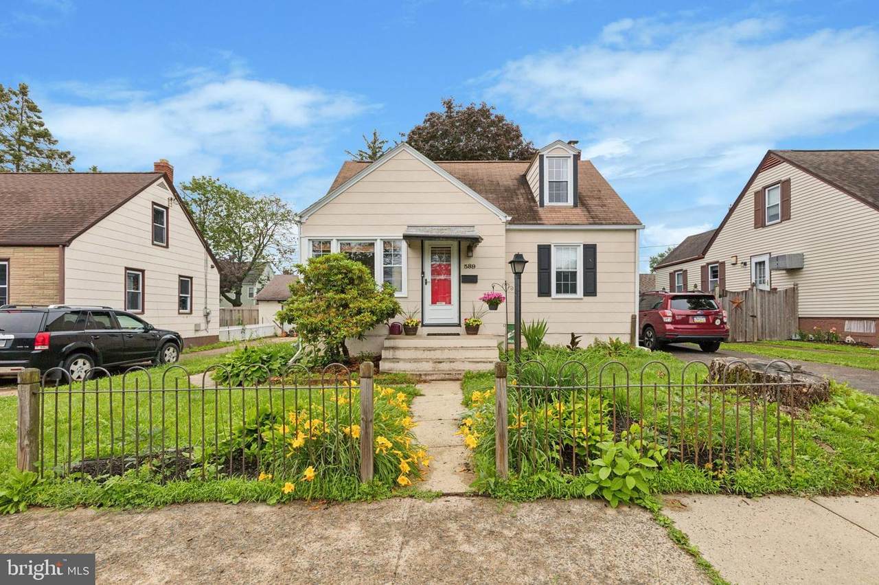 589 Wilson Street - Photo 1