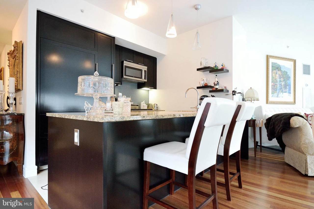 1414 Penn Square - Photo 1