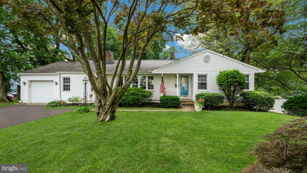 1226 Brownsville Road - Photo 1