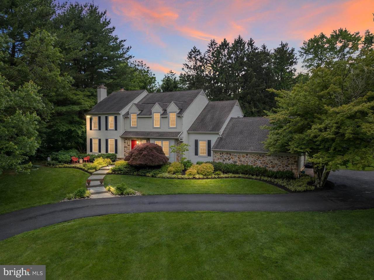 2 Clayton Court - Photo 1