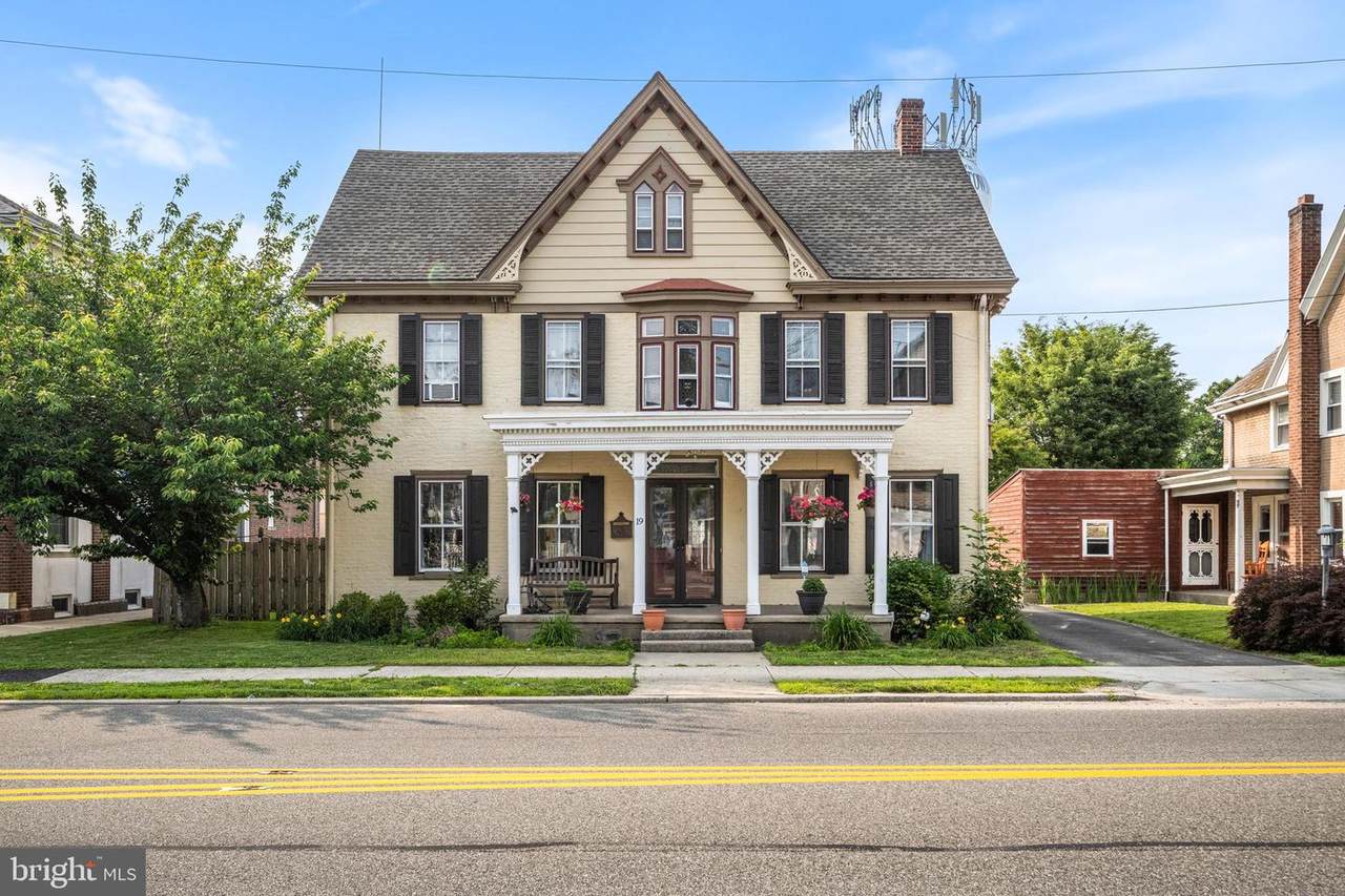 19 West Avenue - Photo 1