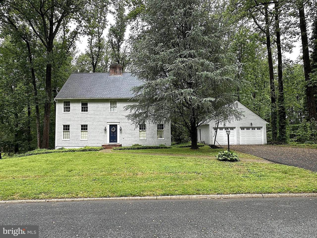 210 Goucher Way - Photo 1