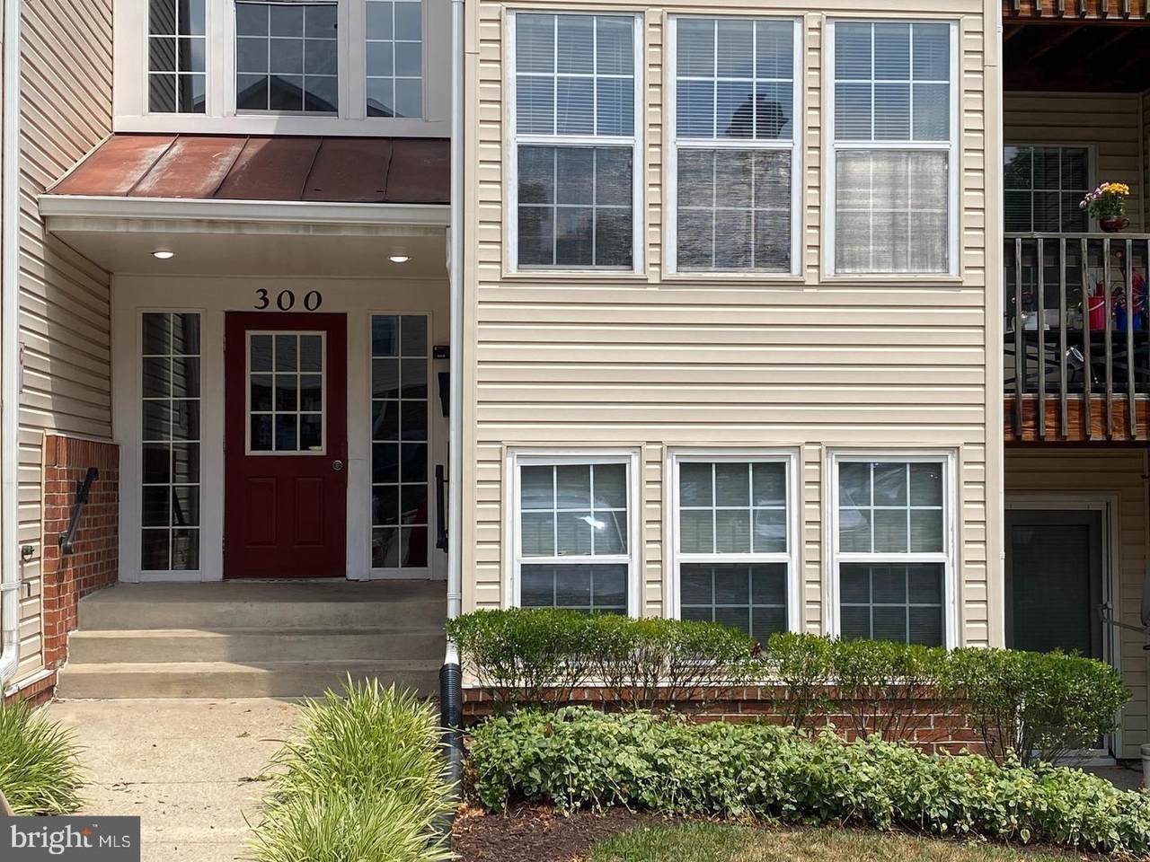 300 Juneberry Way - Photo 1