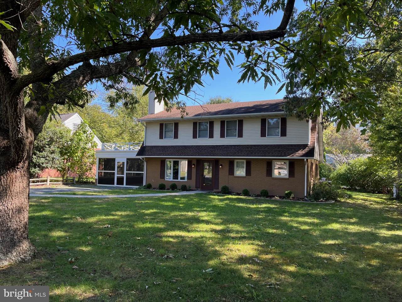 718 Wayside Avenue - Photo 1