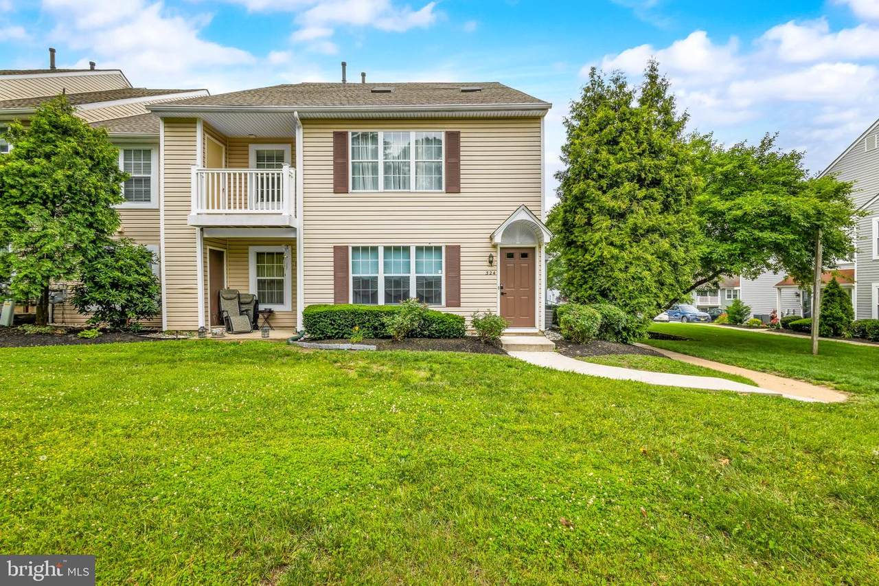 324 Surrey Court - Photo 1