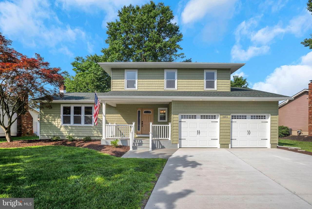 1051 Estates Boulevard - Photo 1