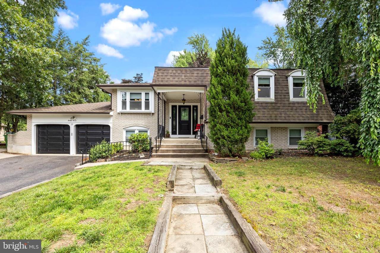 27 Karen Drive - Photo 1