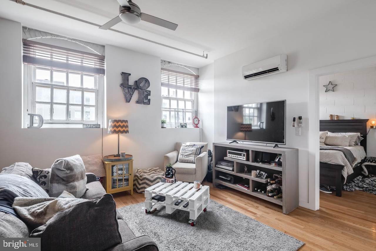4 Leverington Avenue - Photo 1