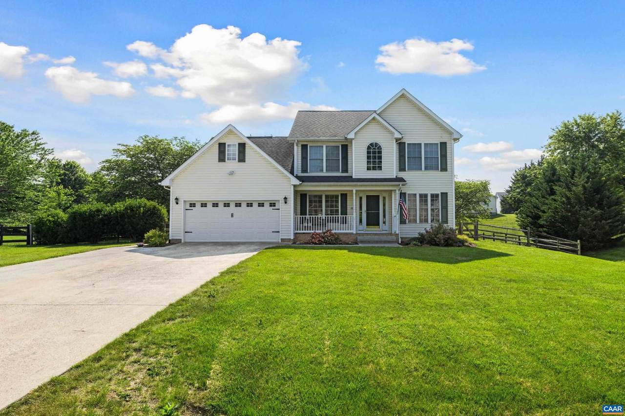 82 Peterson Pl - Photo 1