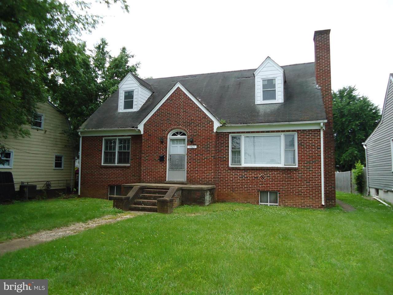 1501 Dixon Street - Photo 1