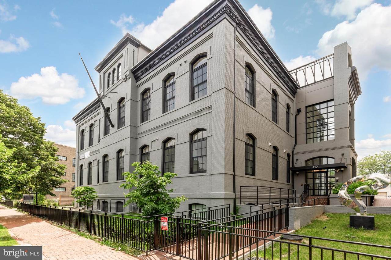440 R Street - Photo 1