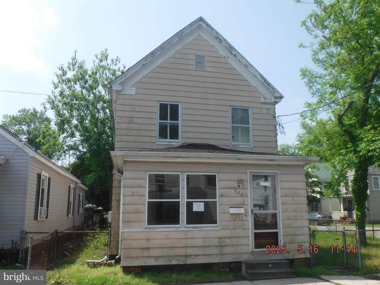 506 Robbins Street - Photo 1