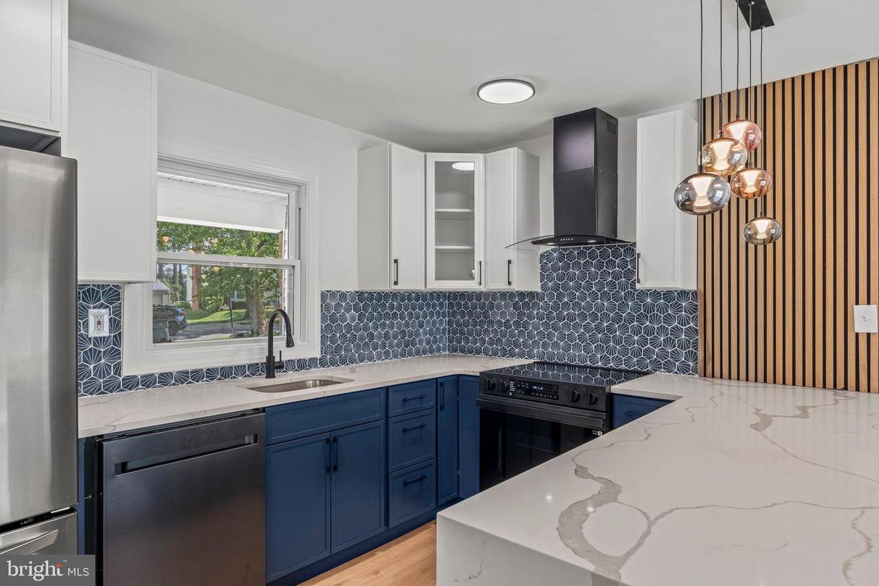 29 Hinsdale Lane - Photo 1