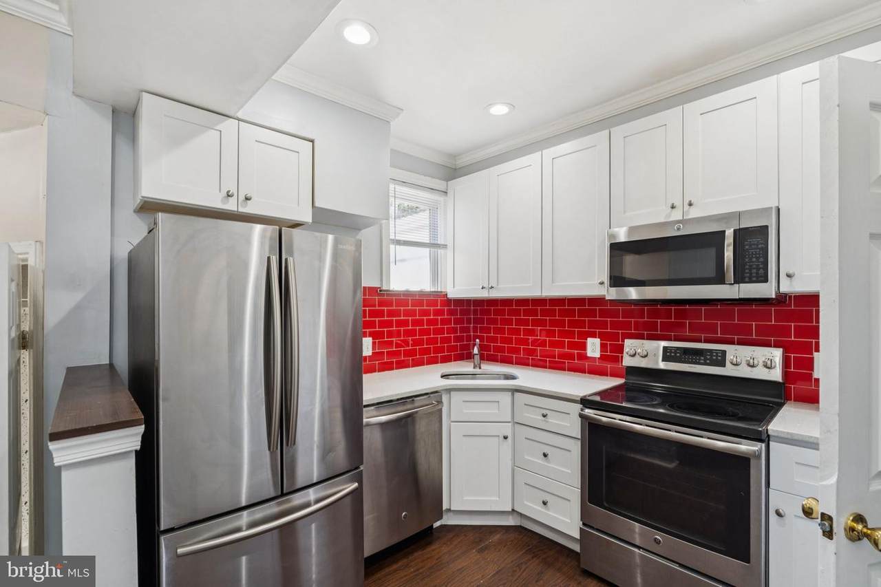 1122 Dauphin Street - Photo 1