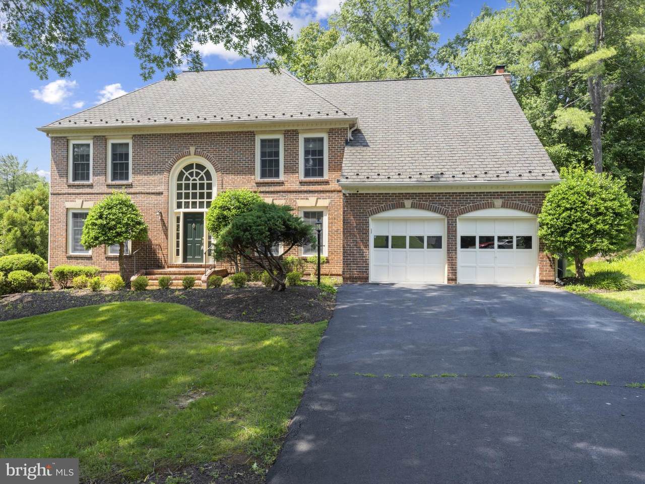 11102 Bowen Avenue - Photo 1