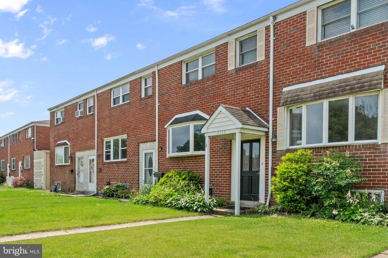 1117 Regina Drive - Photo 1