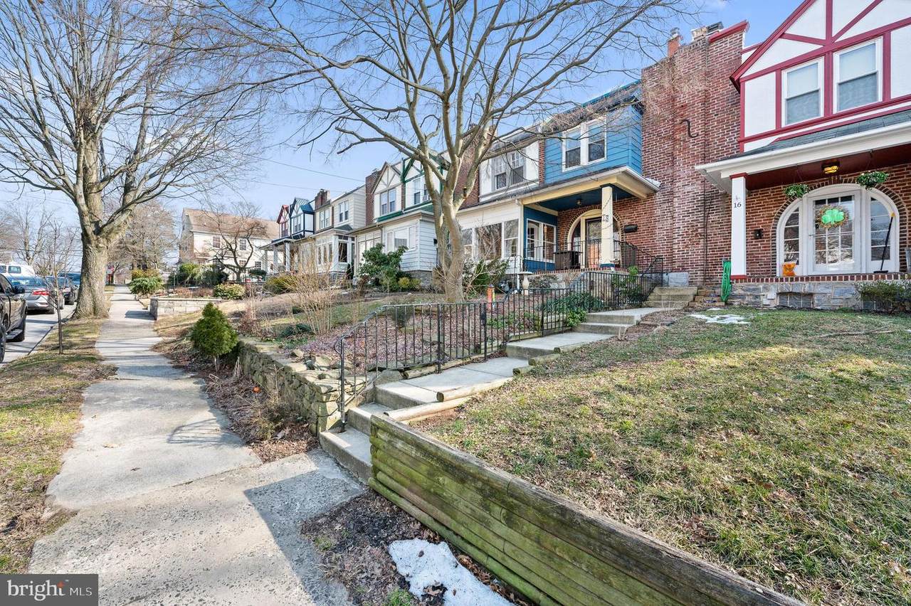 18 6TH Street - Photo 1