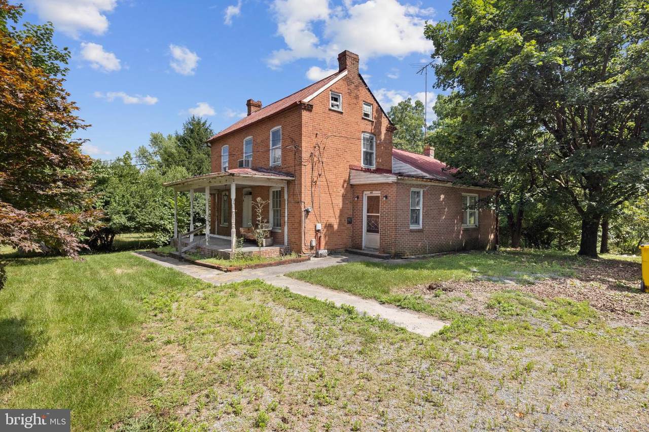 418 Charles Town Road - Photo 1