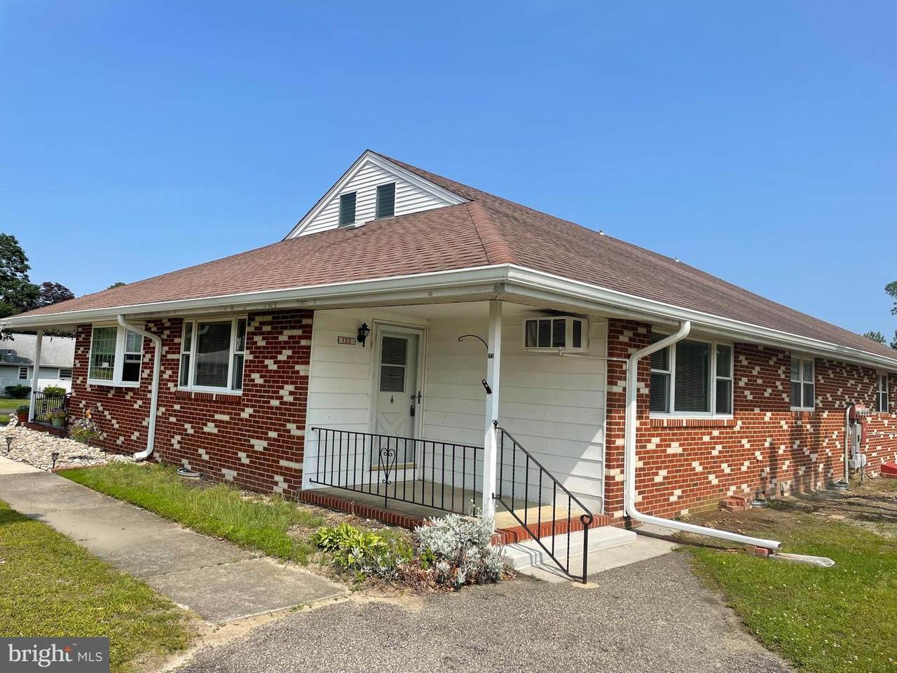 122 Elmtowne Boulevard - Photo 1