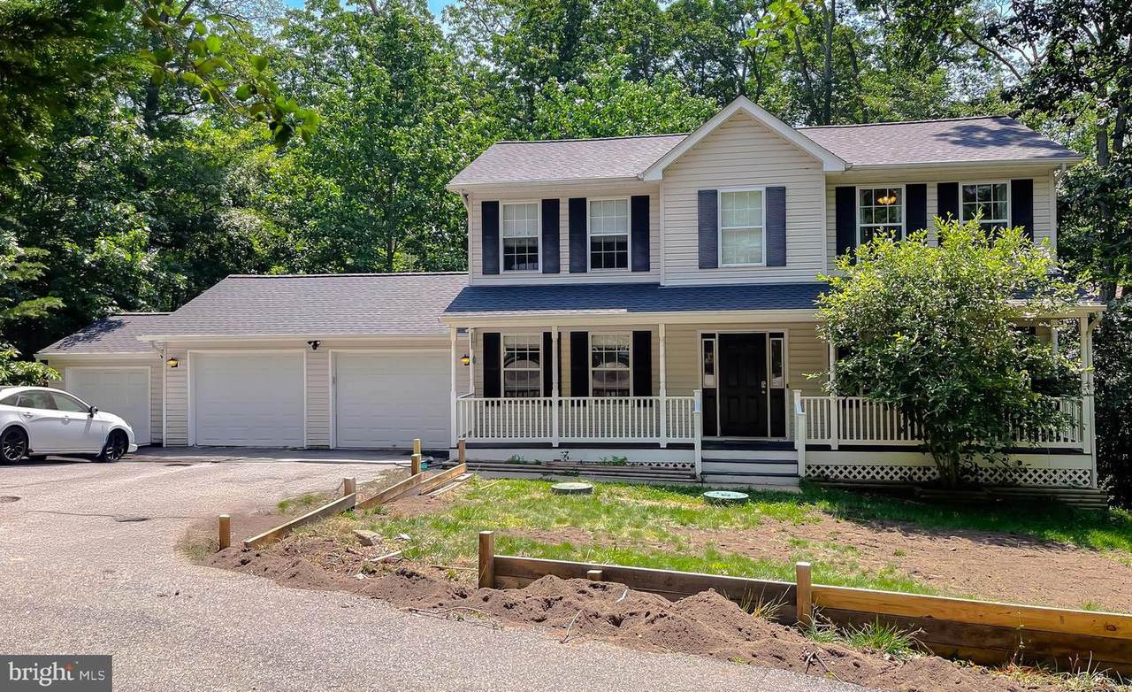 465 Pecos Court - Photo 1