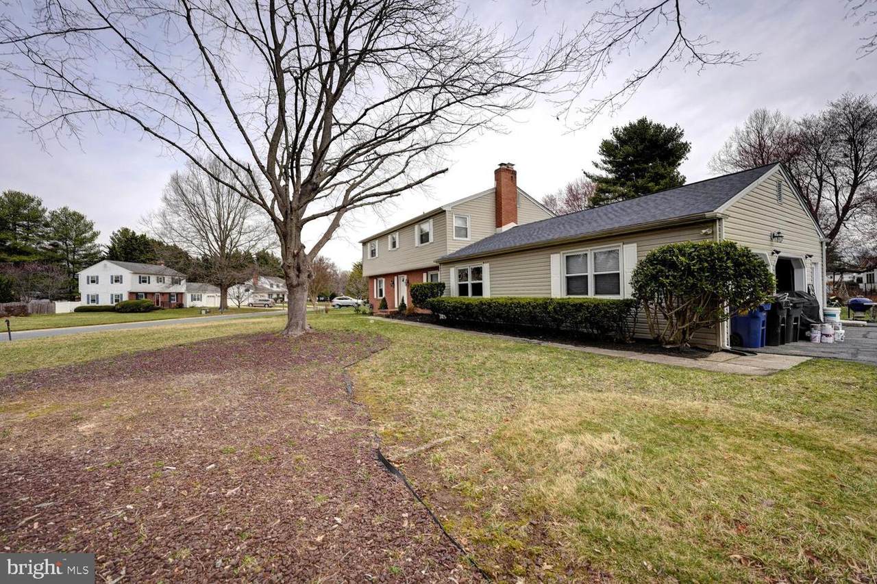 55 Beloit Avenue - Photo 1