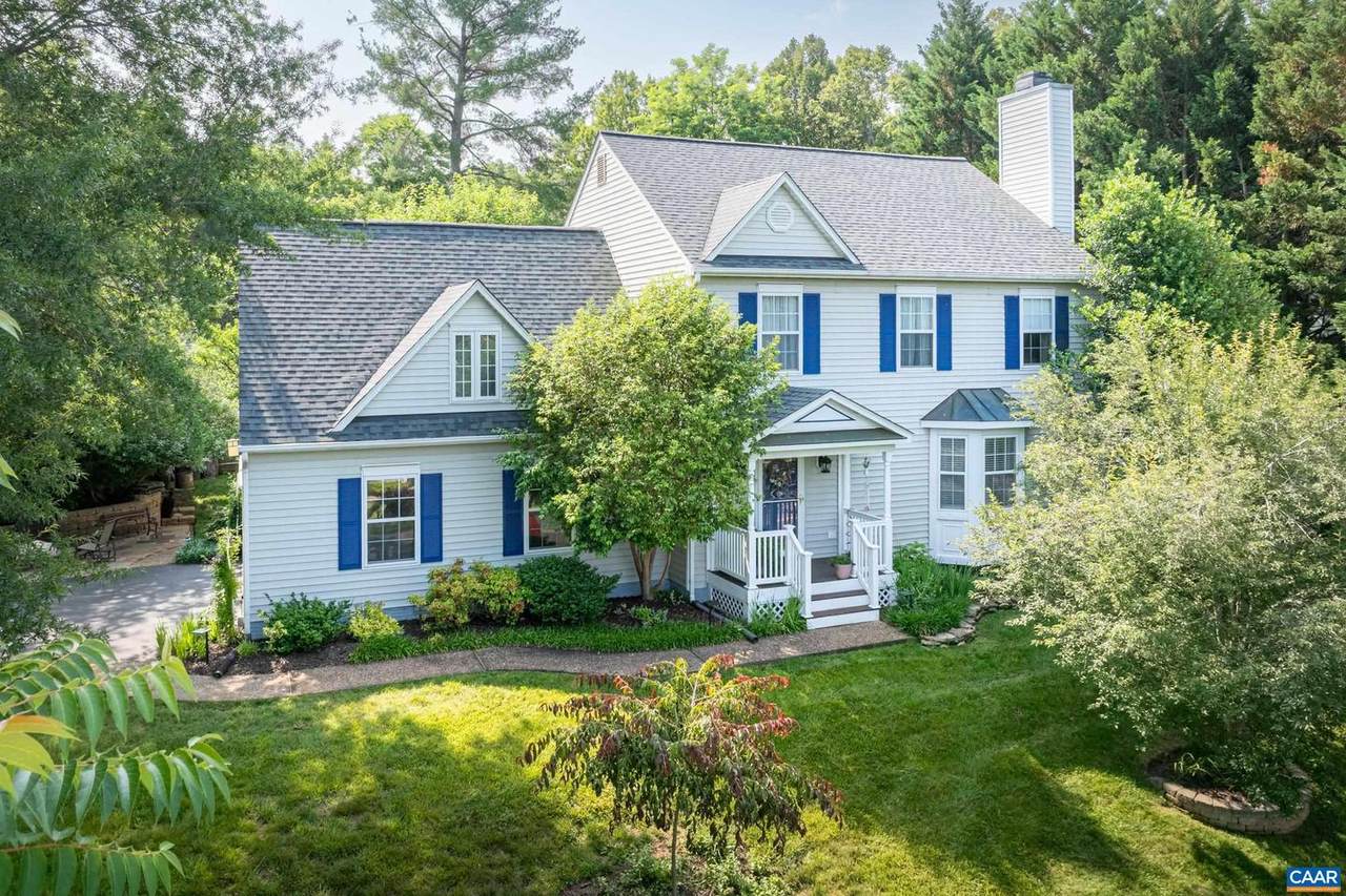 1500 Honeysuckle Ln - Photo 1