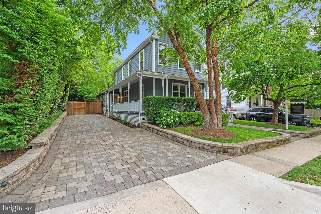 411 Bellefonte Avenue - Photo 1