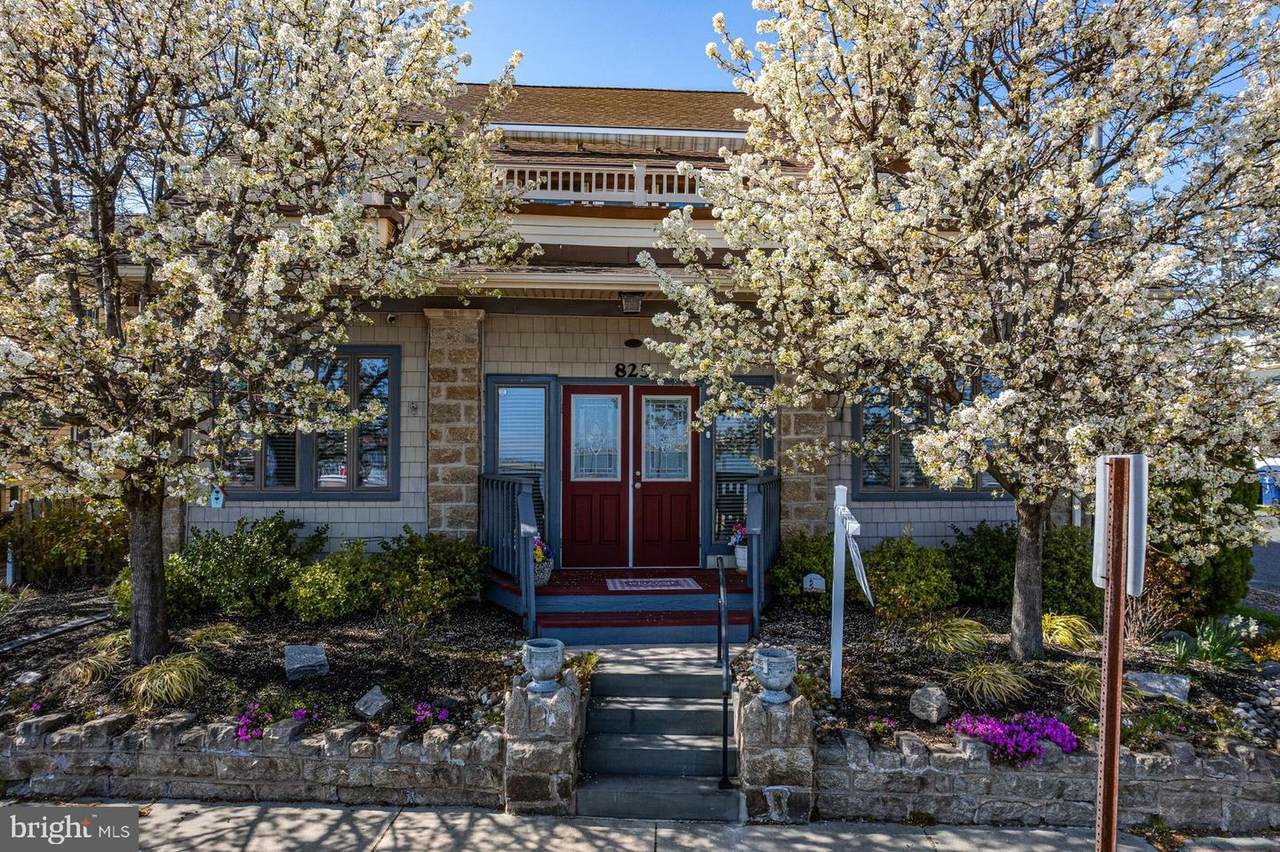 825 Bay Avenue - Photo 1