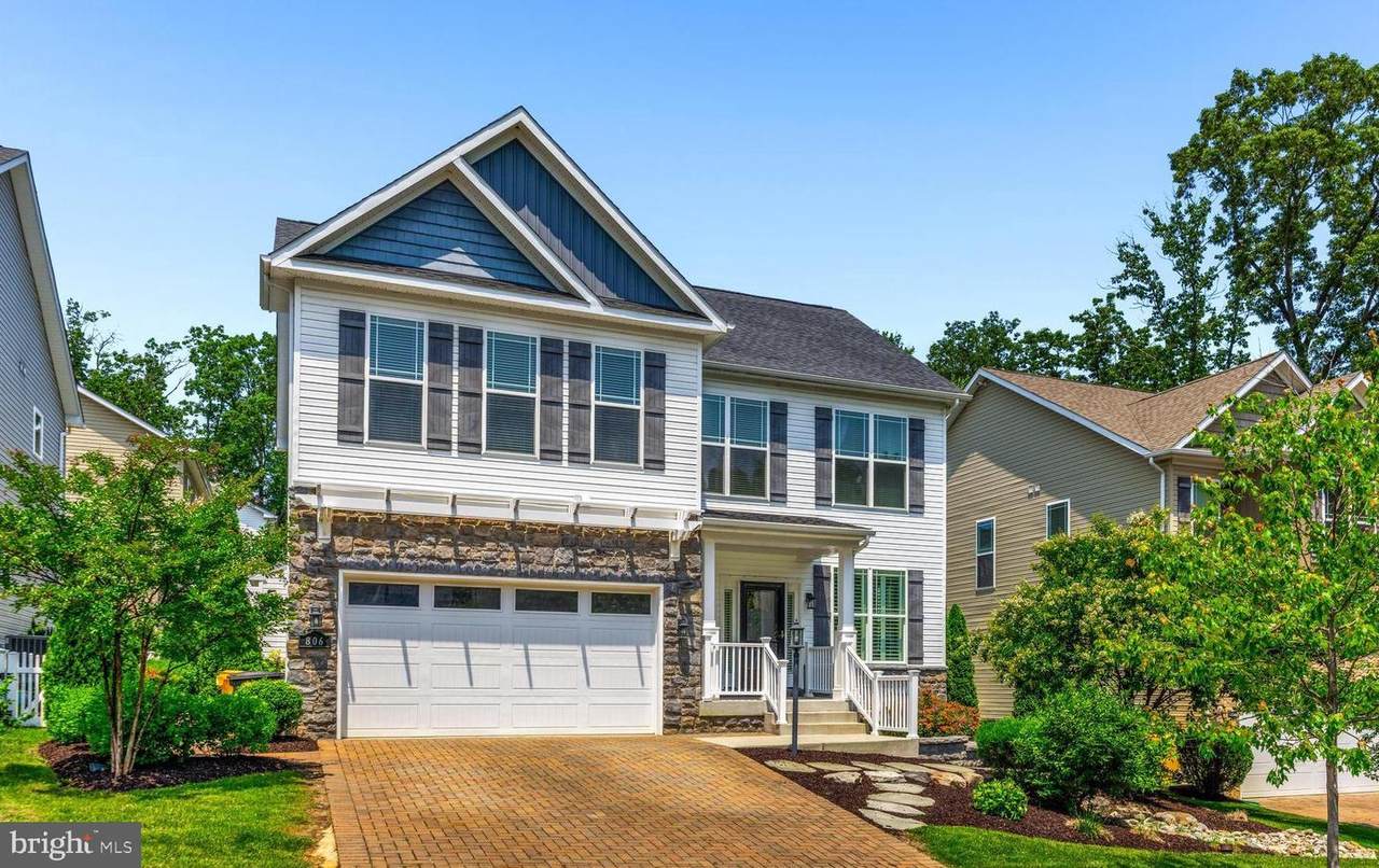 806 Dunfer Hill Road - Photo 1