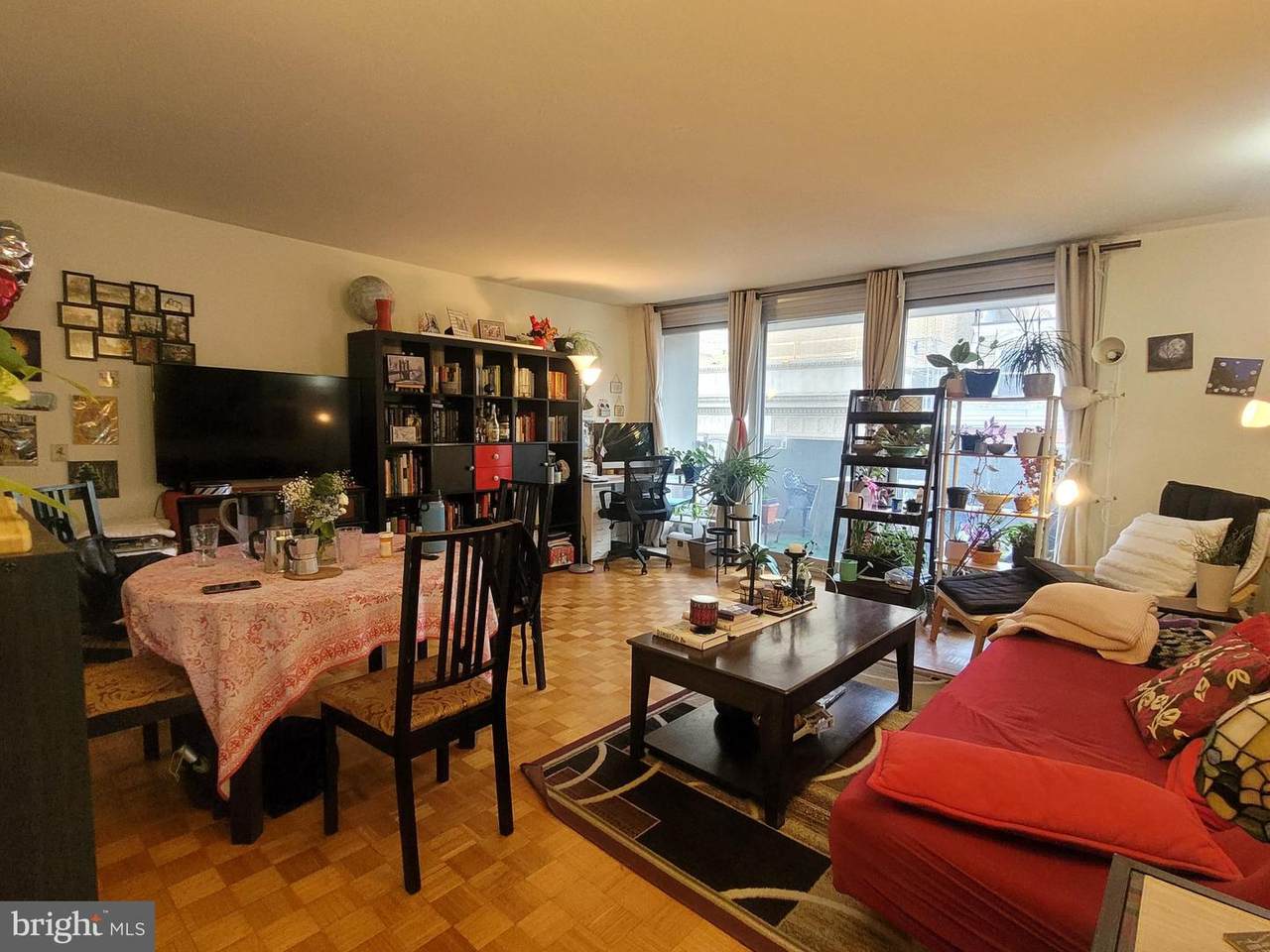 224-30 Rittenhouse Square - Photo 1