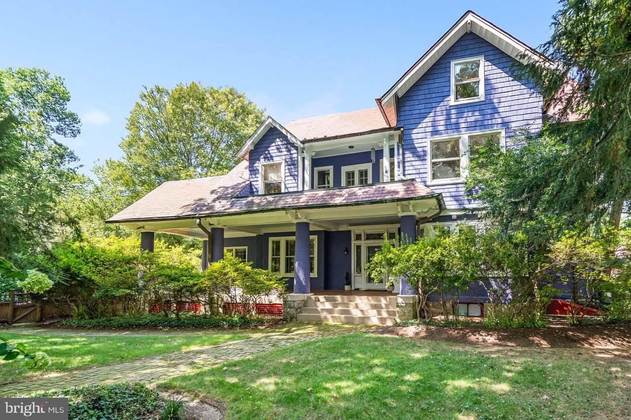 5 Chevy Chase Circle - Photo 1