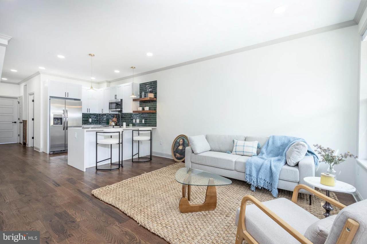 3116 Clifford Street - Photo 1