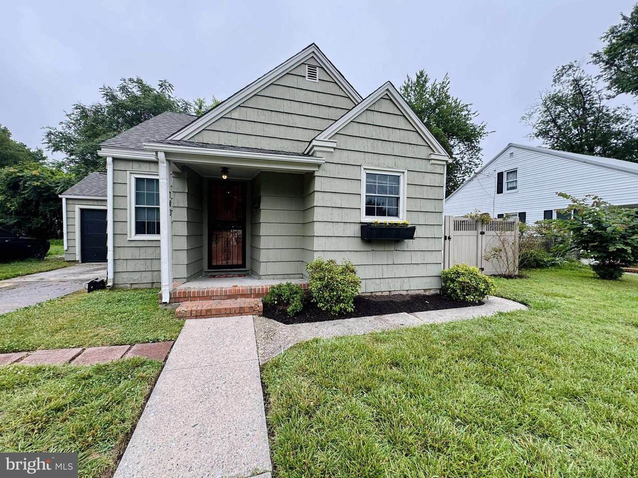 703 Washington Avenue - Photo 1