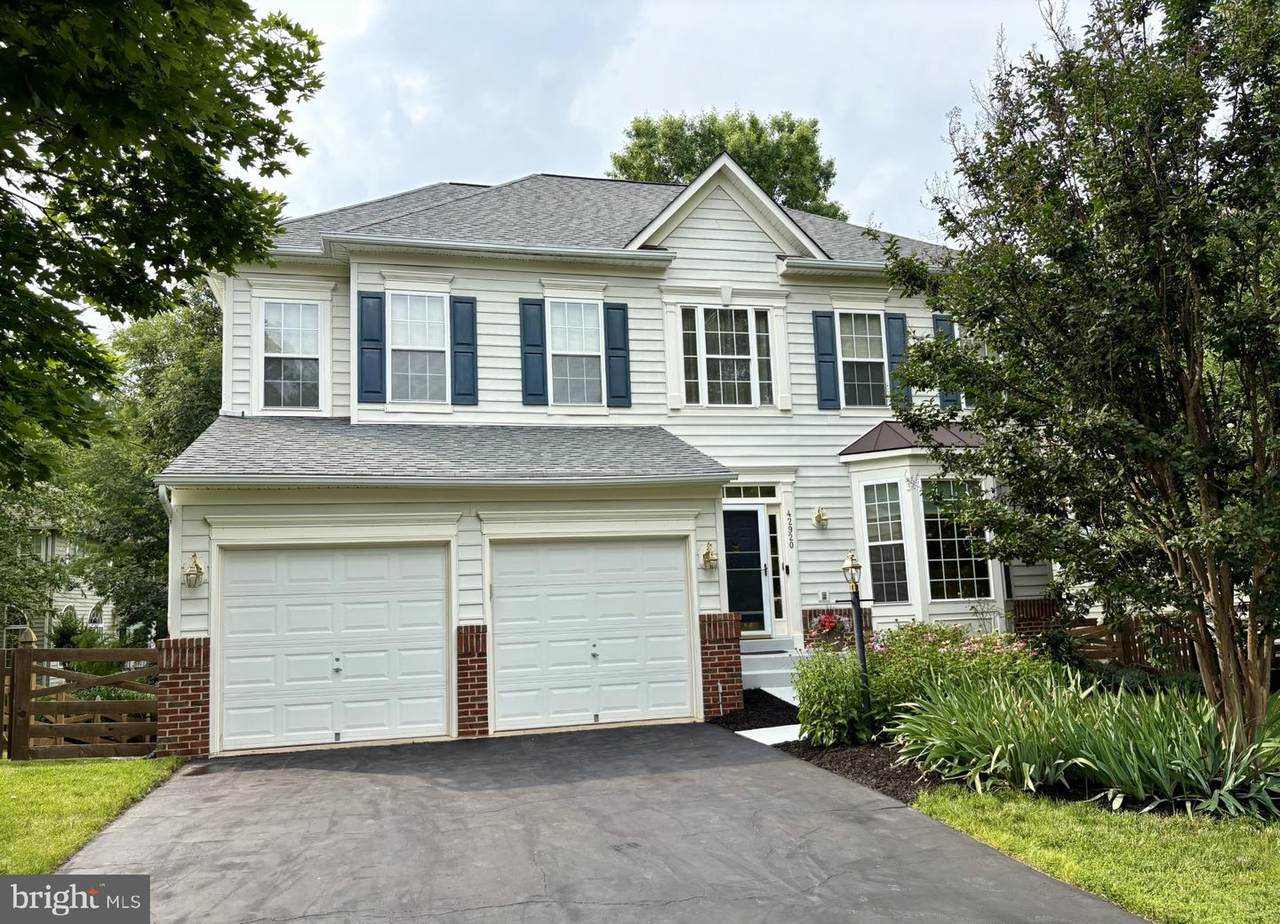 42920 Cattail Meadows Place - Photo 1