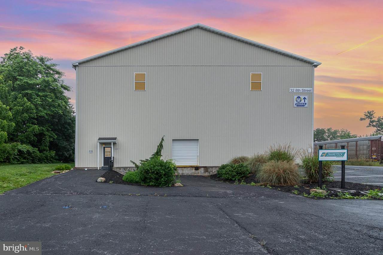 32 8TH Street - Photo 1