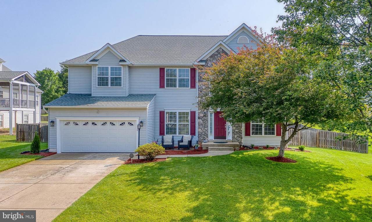 890 Ambleside Drive - Photo 1