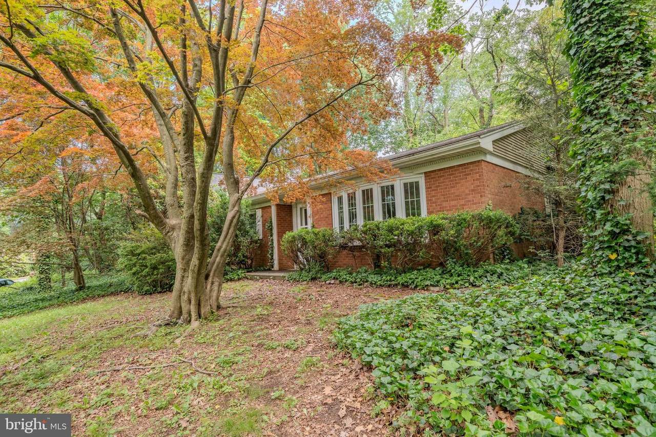 2 Wilson Circle - Photo 1