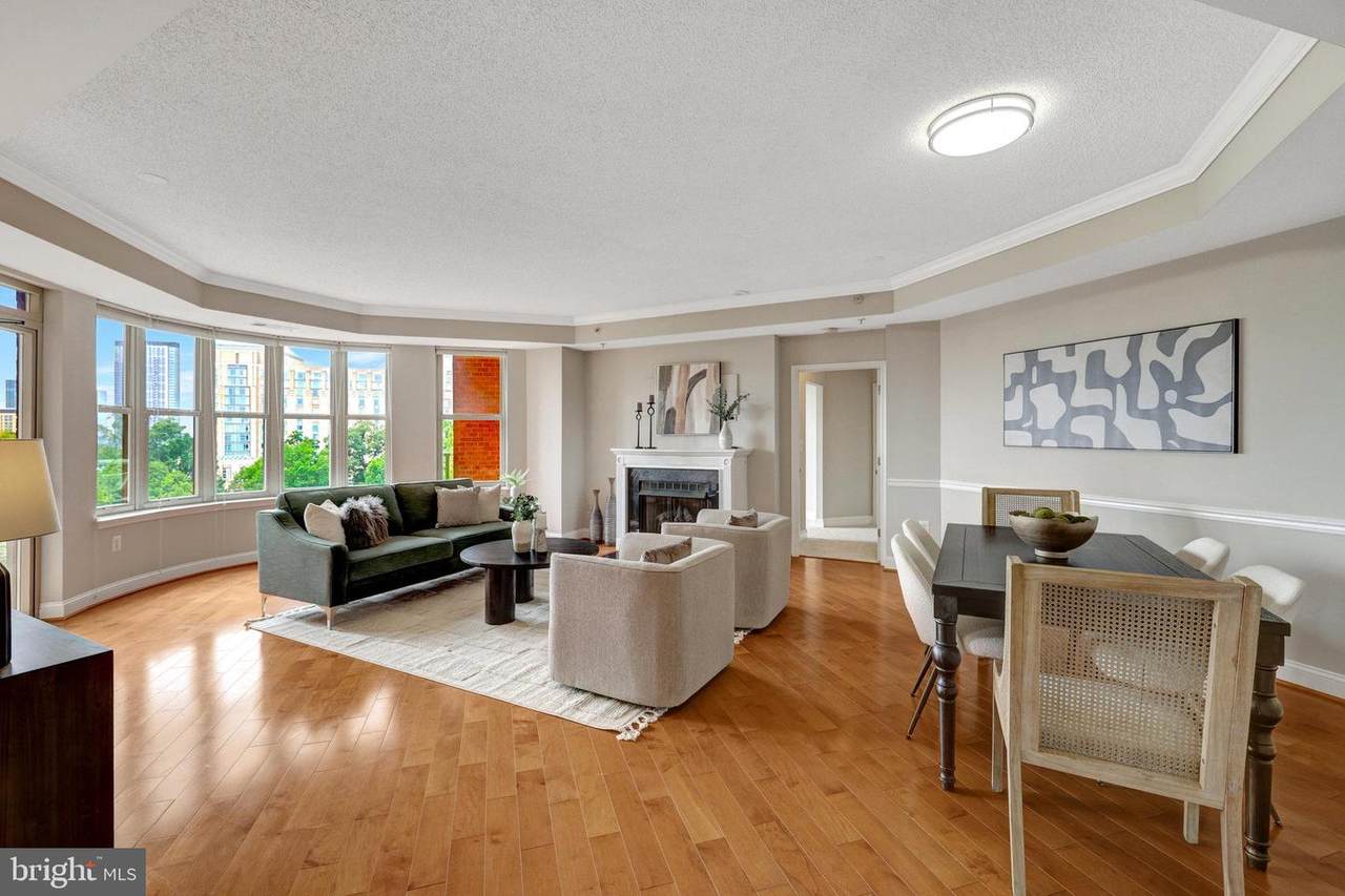 11776 Stratford House Place - Photo 1