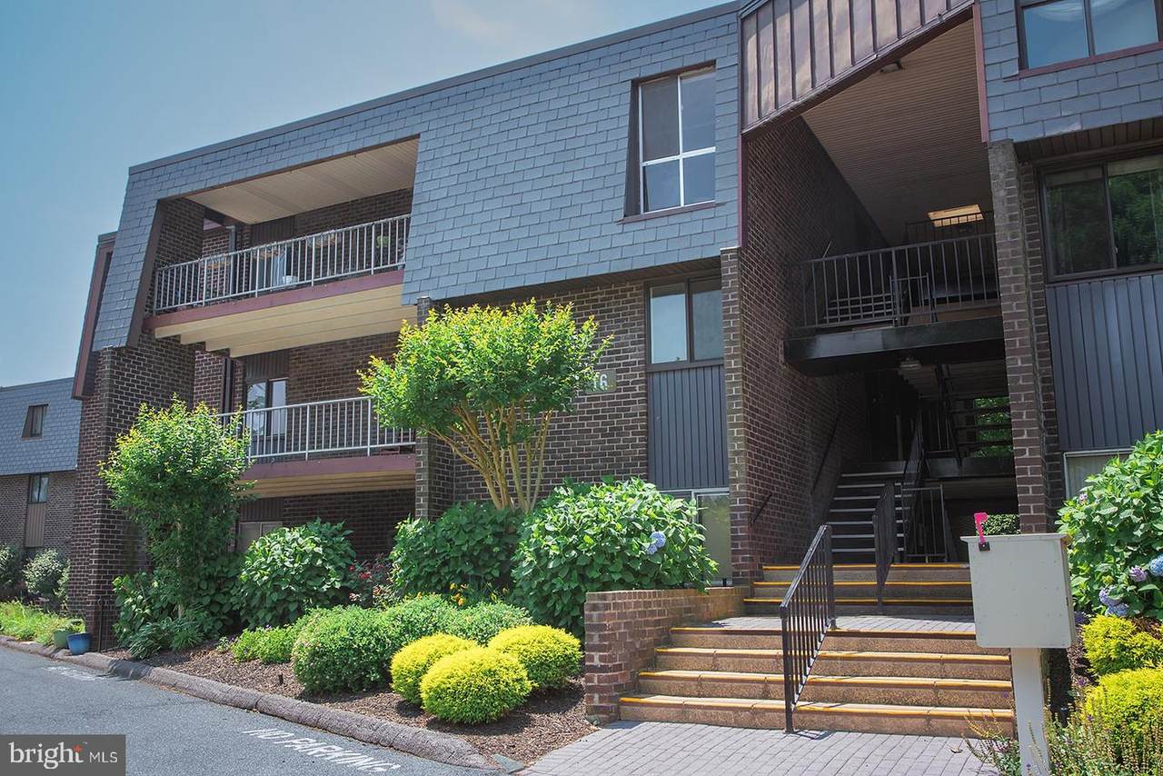 16 Stonehenge Circle - Photo 1