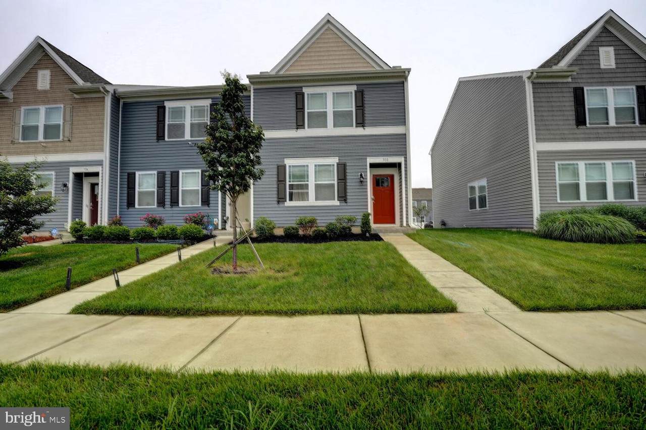 508 Ridgely Boulevard - Photo 1