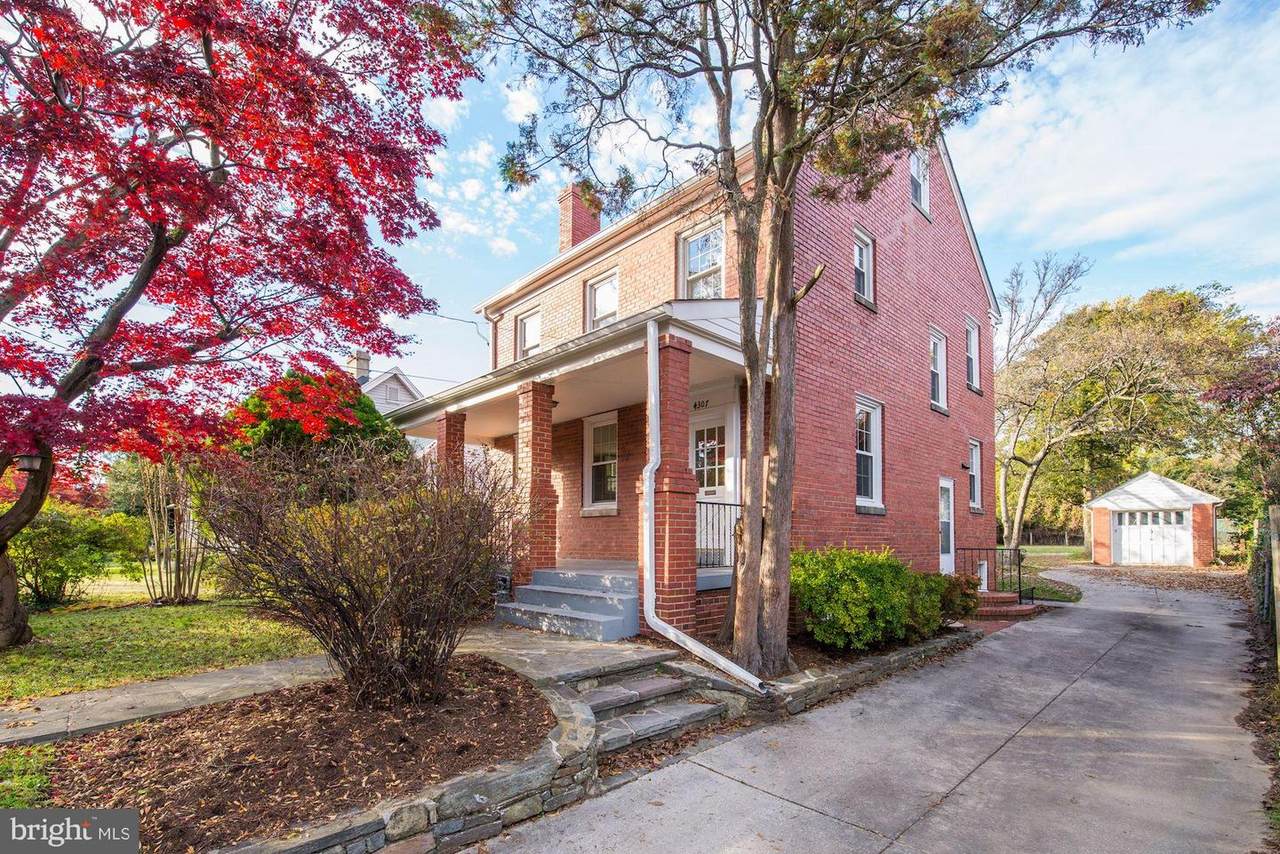 4307 Fessenden Street - Photo 1