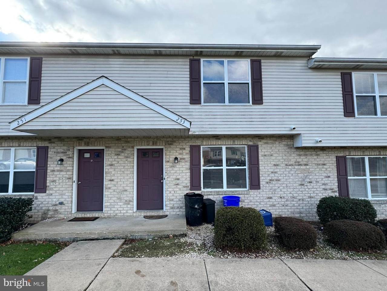 253 Ark Drive - Photo 1