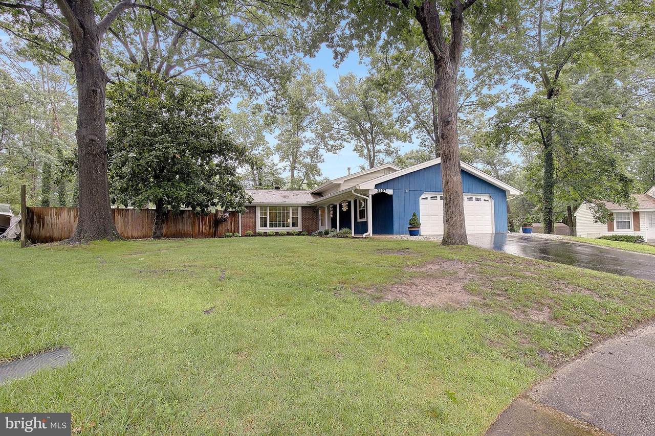 3907 Brewster Court - Photo 1