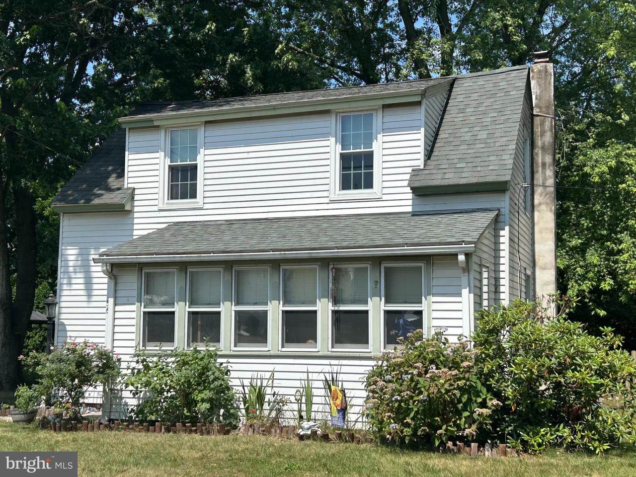 36 Hill Street - Photo 1