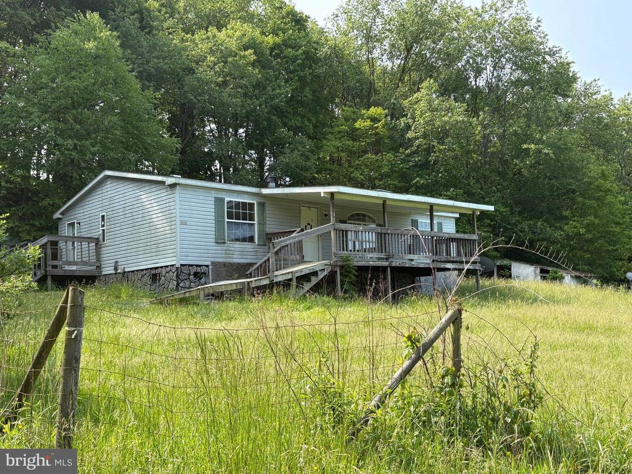 232 Seaford Lane - Photo 1